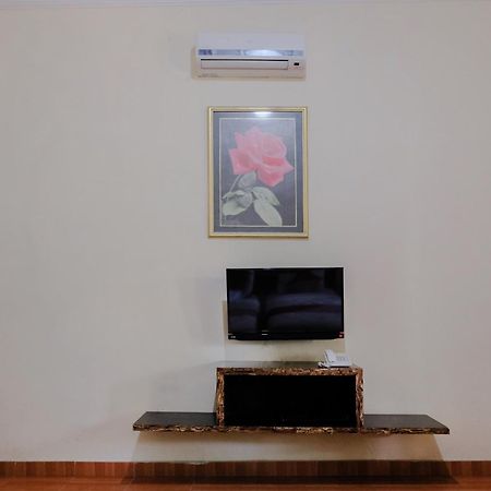 Hotel Mahkota Plengkung By Ecommerceloka バニュワンギ エクステリア 写真