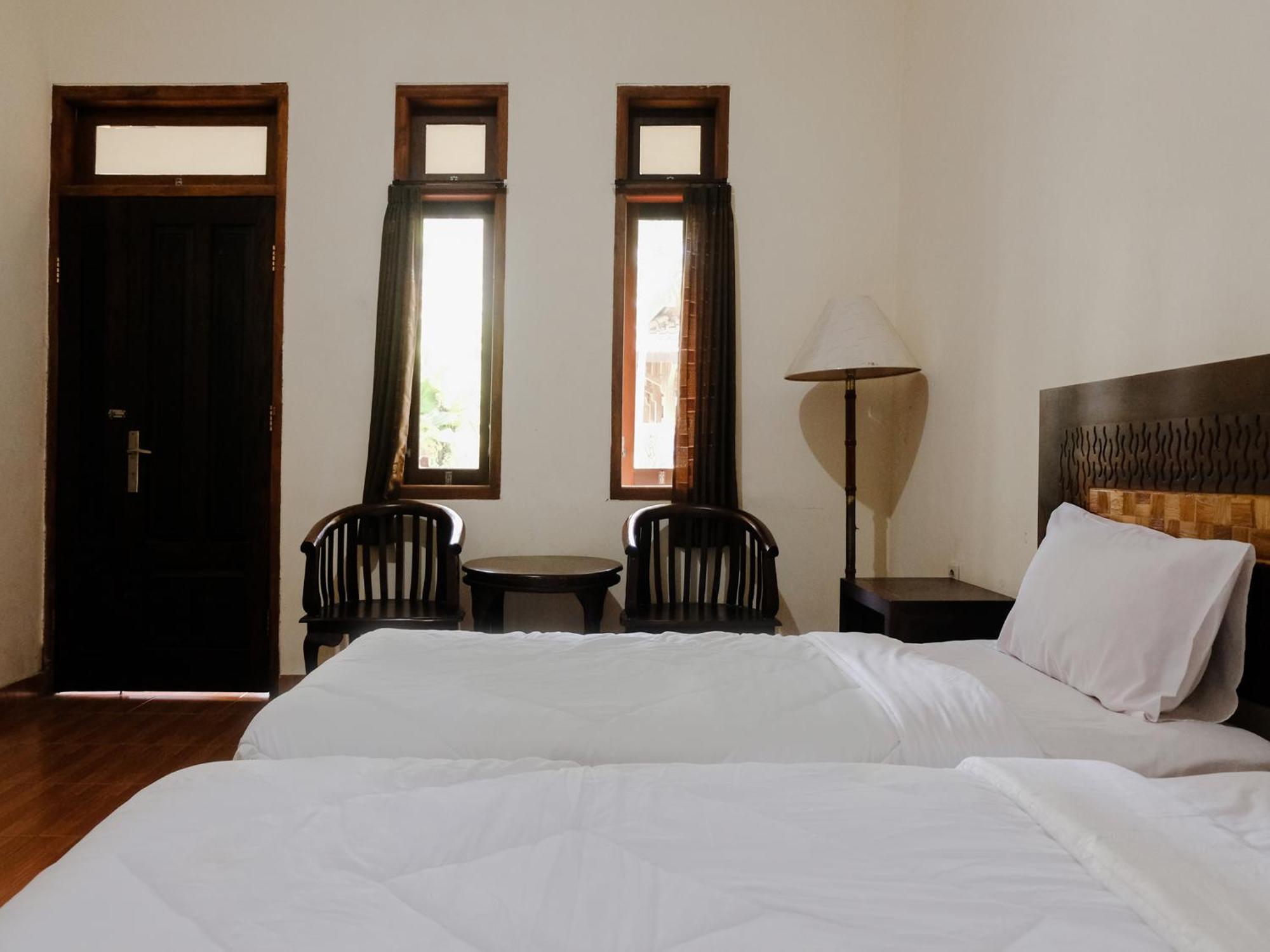 Hotel Mahkota Plengkung By Ecommerceloka バニュワンギ 部屋 写真